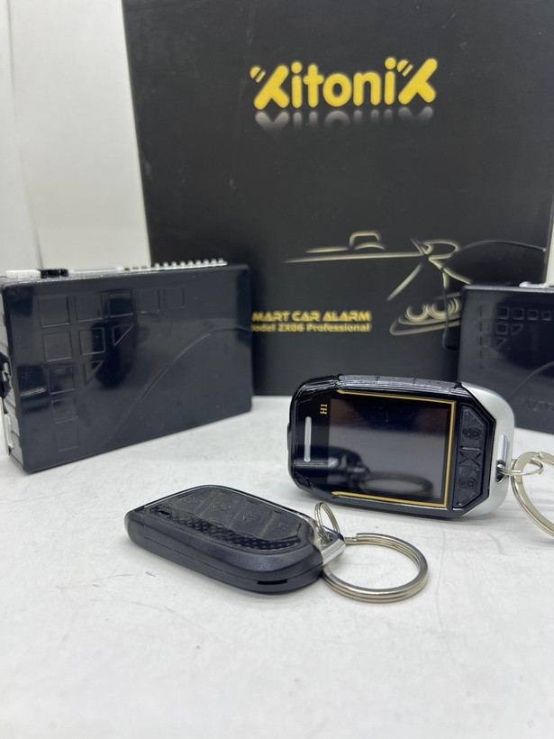 دزدگیر و ردیاب تصویری زیتونیکس مدل ZX06 (پرفشنال)