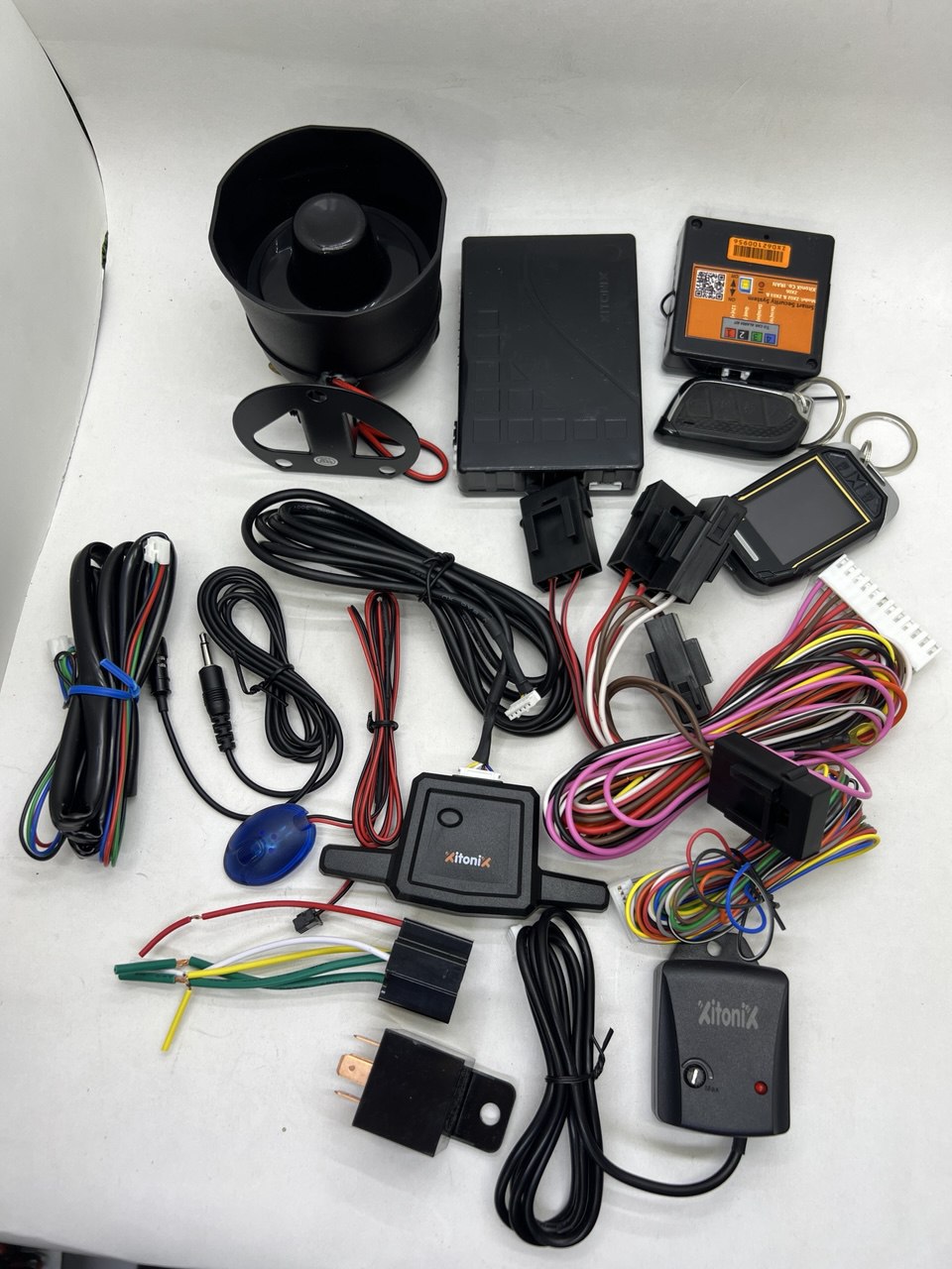 دزدگیر و ردیاب تصویری زیتونیکس مدل ZX06 (پرفشنال)