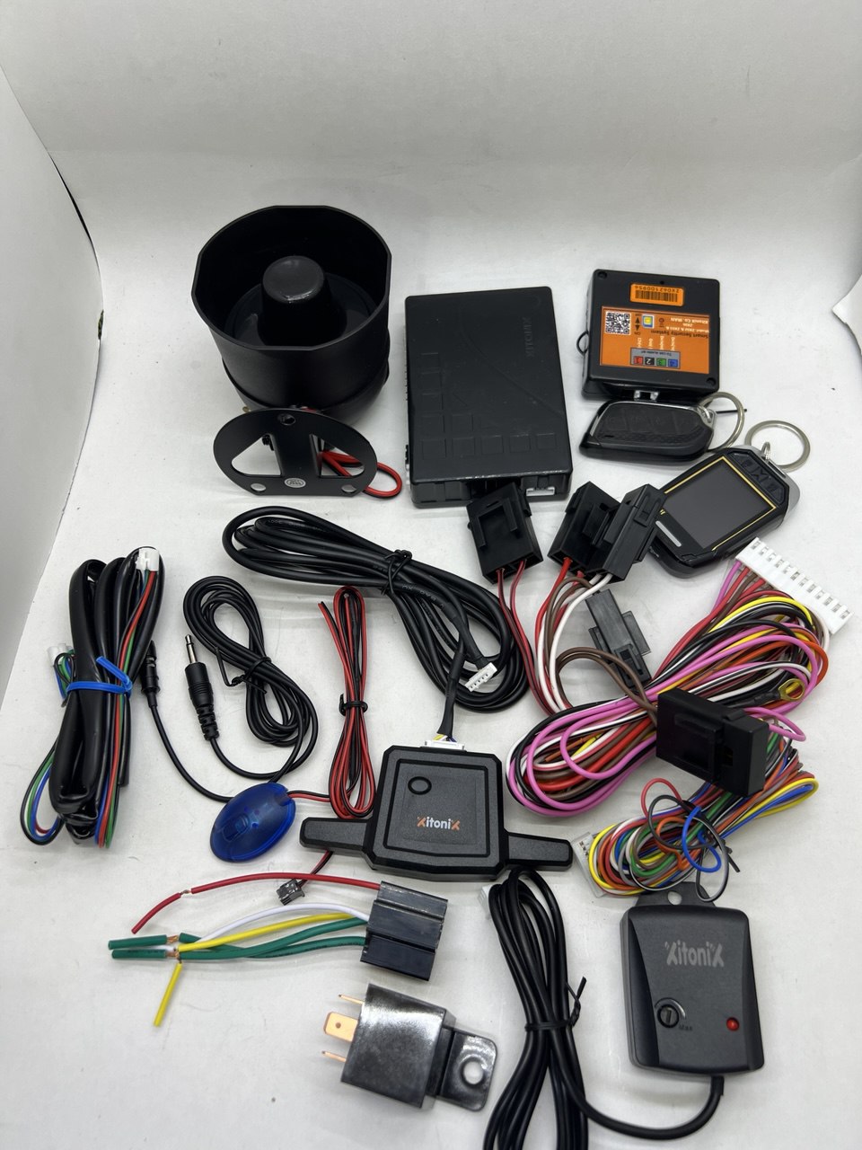 دزدگیر و ردیاب تصویری زیتونیکس مدل ZX06 (پرفشنال)